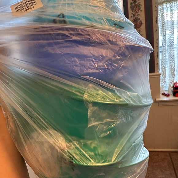 Tupperware 4-PIECE SET - Picture 3 of 3